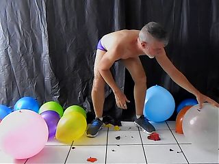 Balloon play with horny gay DILF Richard Lennox 